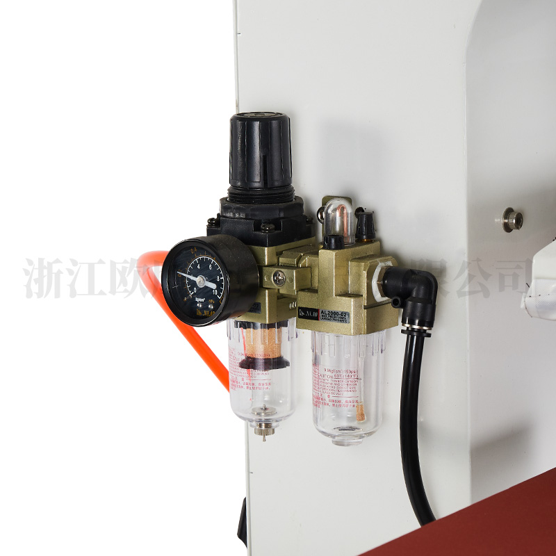 立式三加熱左右滑動熱壓機