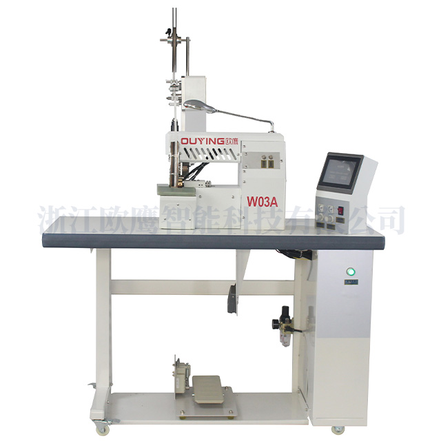 W03A  (上下皮帶帶切刀、可調節上導熱、上下加熱)