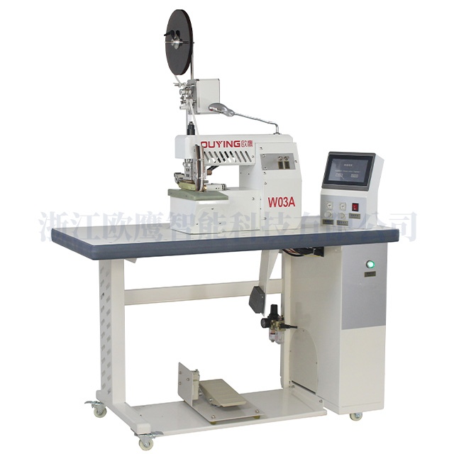 W03A  (上下皮帶帶切刀、可調(diào)節(jié)上導熱、上下加熱)